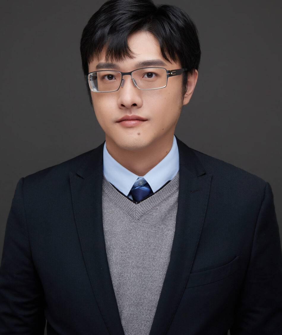 邱柏越